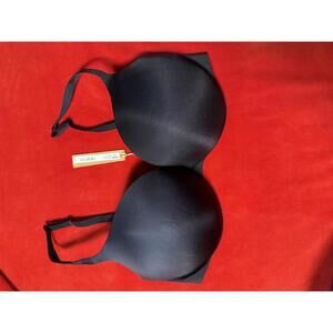 Skims Ultimate Push Up Plunge Bra Color ONYX 36DD